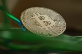 欧艺交易所宣布上线iOS专线客服电话：覆盖200国 7x24小时中英文服务