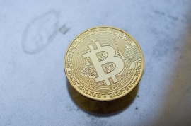 欧艺交易所公告：APP上线稳定币收款码下载功能 日均扫码交易量突破1.2亿美元